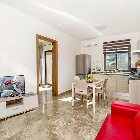 Fine Living Sea Crest