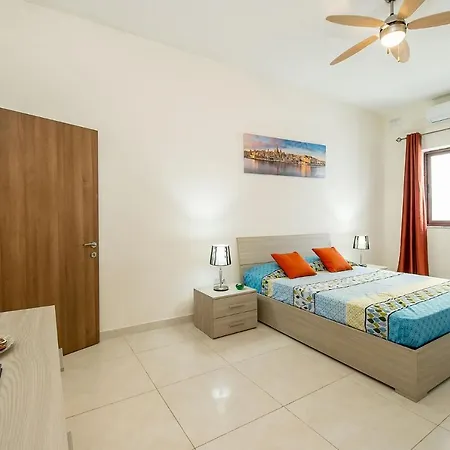 Fine Living Sea Crest Сент-Полс-Бей