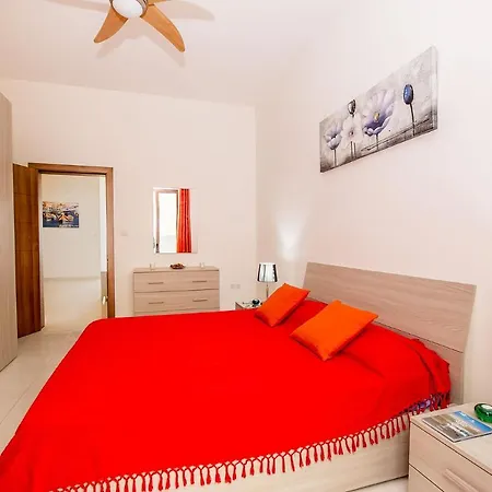 Fine Living Sea Crest * Сент-Полс-Бей