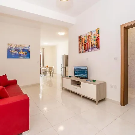 Apartment Fine Living Sea Crest