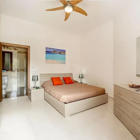 Fine Living Sea Crest * St. Paul's Bay