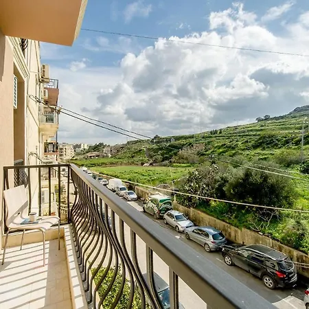 Fine Living Sea Crest * St. Paul's Bay