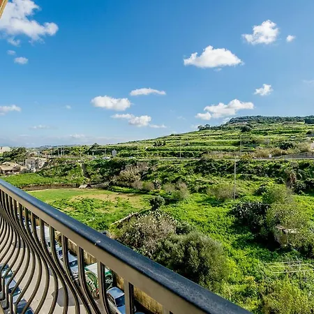 Fine Living Sea Crest Apartment *